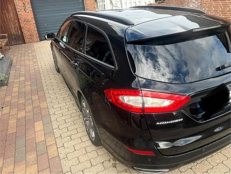 Gebraucht Ford Mondeo ST-Line 179 PS (131 kW) 2017 Schwarz Kombi