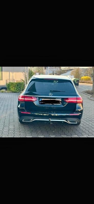 Gebraucht Mercedes E350 AMG line 258 PS (189 kW) 2018 Schwarz Kombi