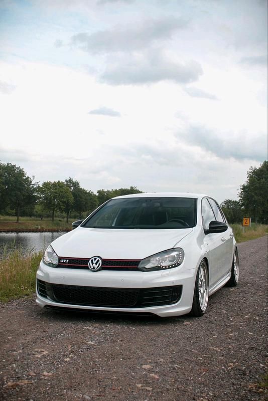 Gebraucht VW Golf VI Edition 235 PS (172 kW) 2012 Weiß Kleinwagen