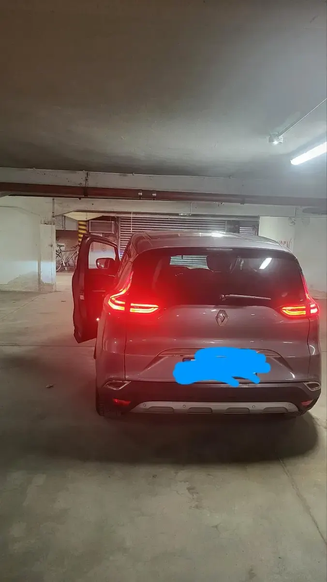 Gebraucht Renault Espace 160 PS (117 kW) 2015 Grau Van / Kleinbus