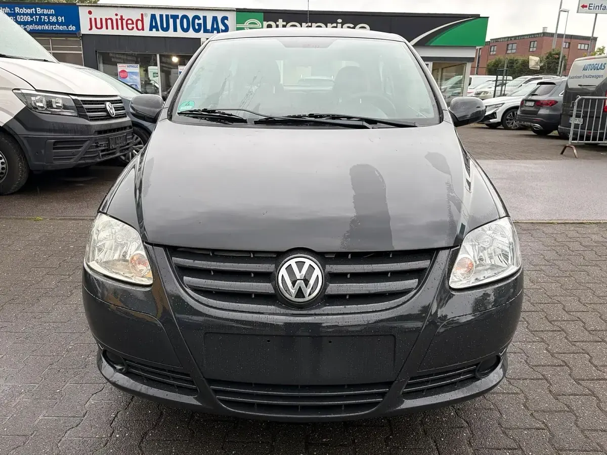 Używany VW Fox 60 KM (44 kW) 2008 Szary Hatchback