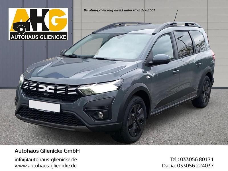 Gebraucht Dacia Jogger Expression 110 PS (80 kW) 2025 Grau Van / Kleinbus