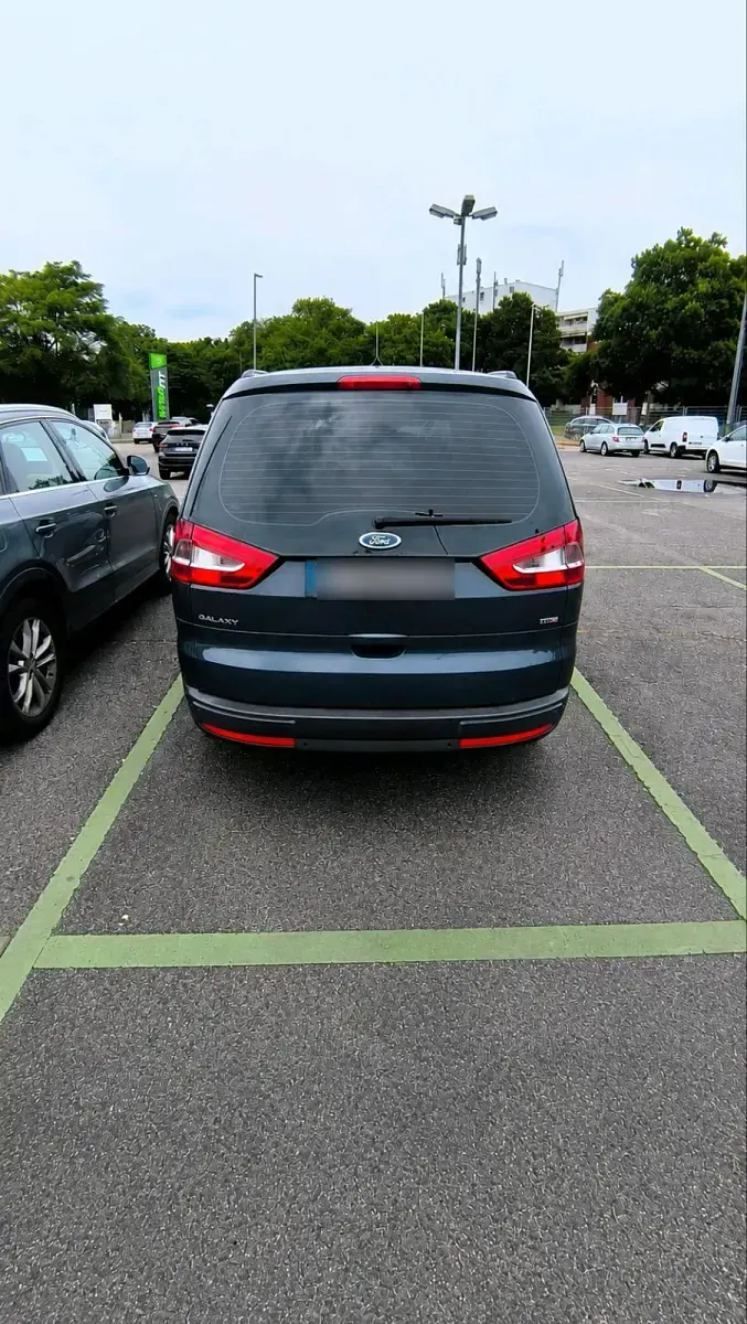 Gebraucht Ford Galaxy 140 PS (102 kW) 2010 Blau Van / Kleinbus