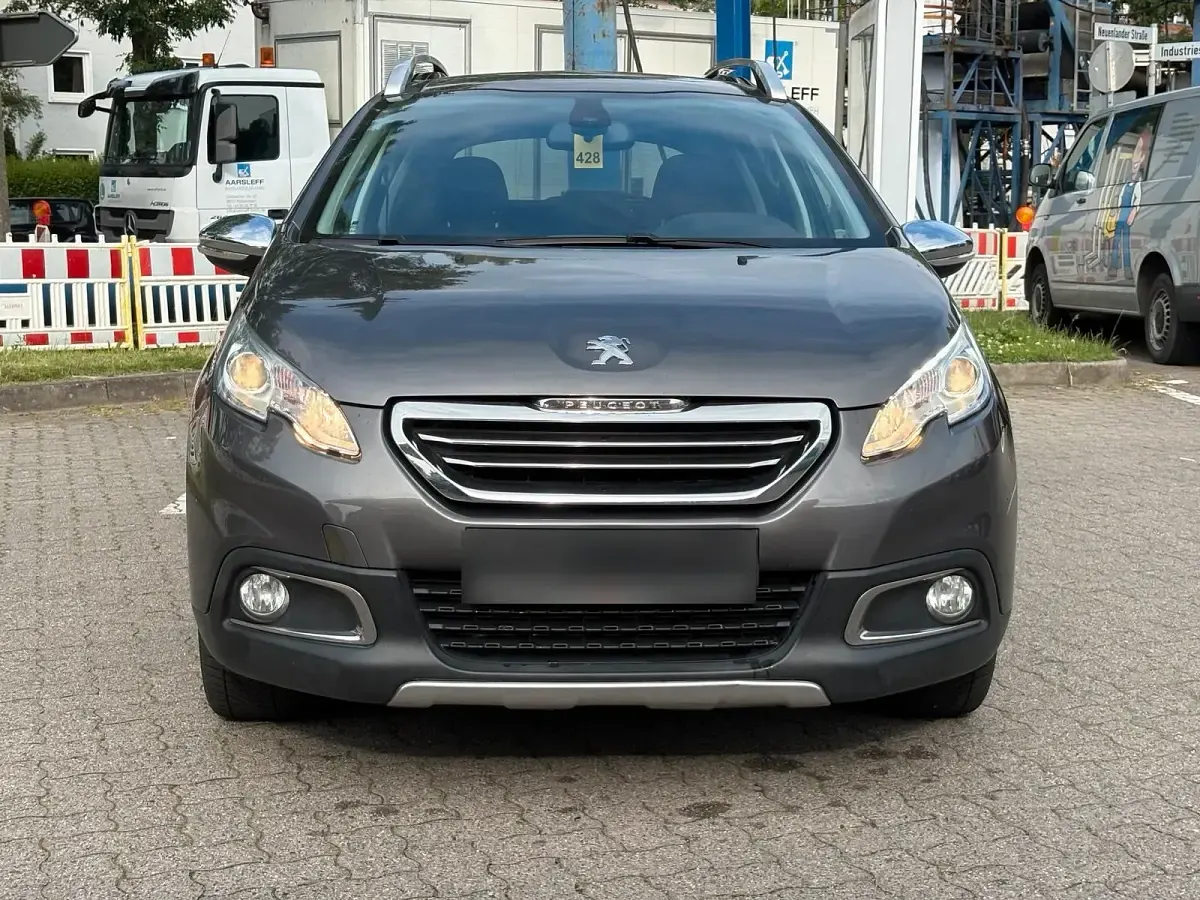 Gebraucht Peugeot 2008 110 PS (80 kW) 2015 Grau SUV