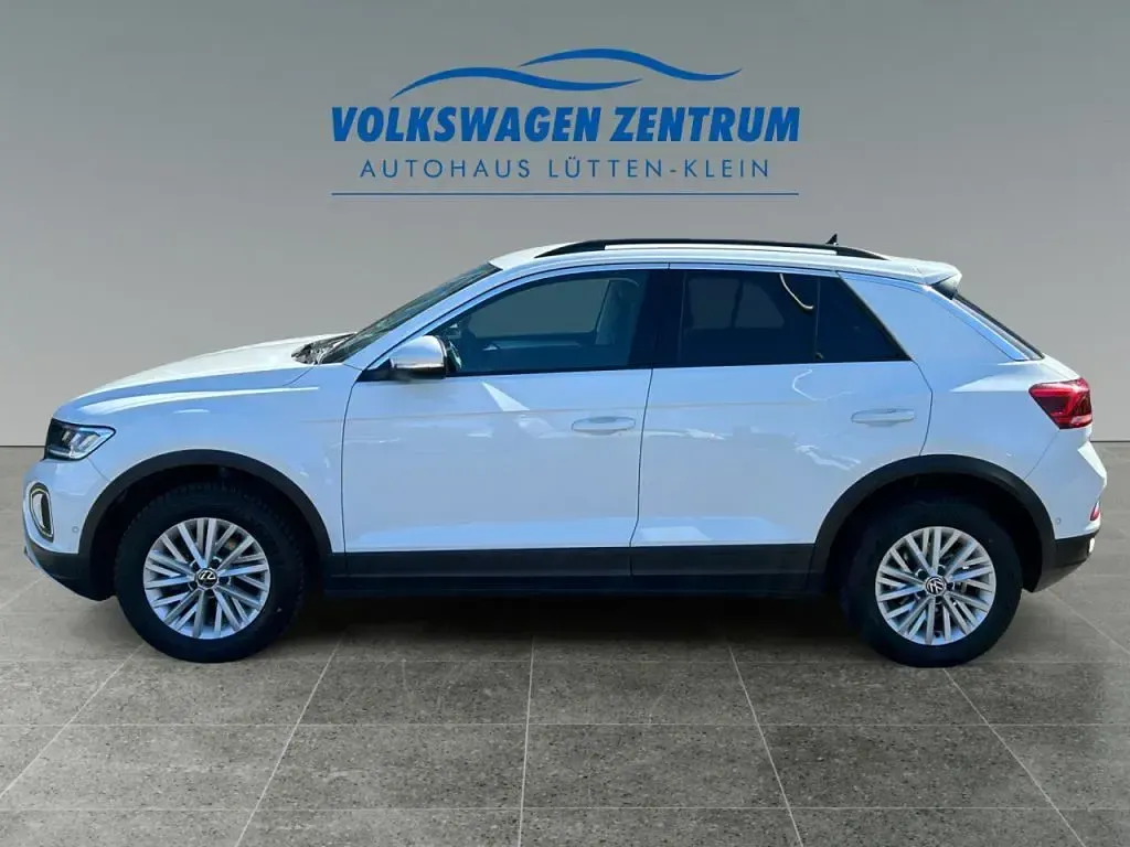 Gebraucht VW T-Roc Life 110 PS (80 kW) 2023 Pure white SUV