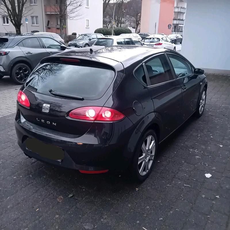 Gebraucht Seat Leon 125 PS (91 kW) 2007 Schwarz Kleinwagen