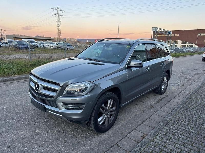 Silber Gebraucht 2016 Mercedes GL350 SUV | 16.900 € (Superpreis) - Bild 1/4