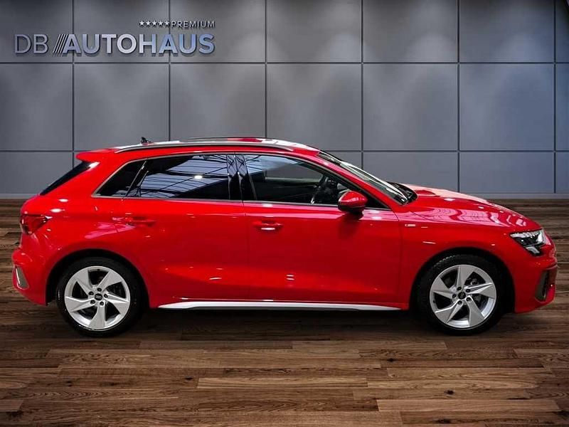 Gebraucht Audi A3 S-Line 150 PS (110 kW) 2024 Rot Limousine