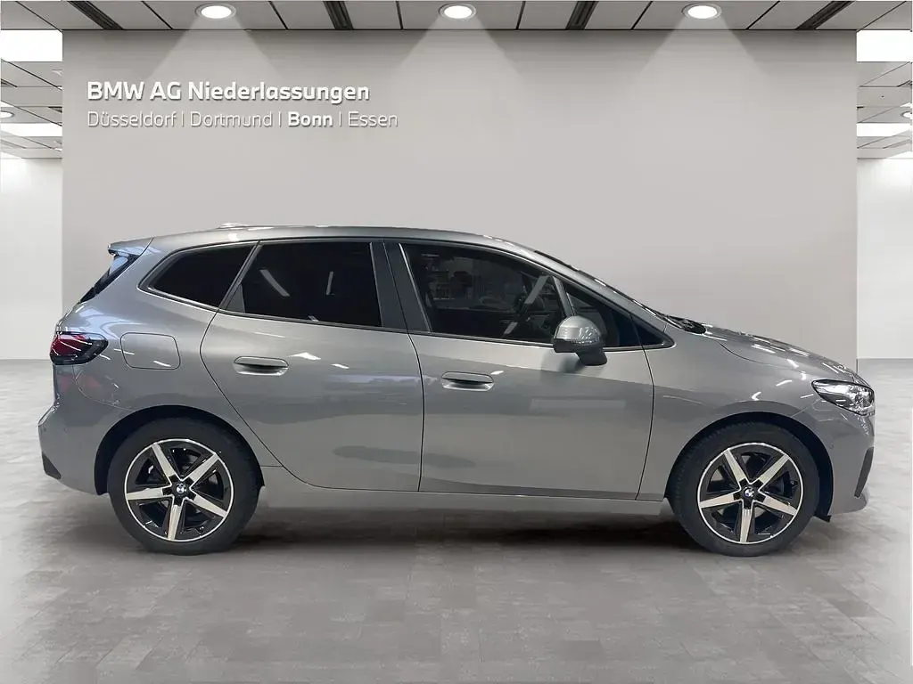 Gebraucht BMW 223 Active Tourer Sport Line 204 PS (150 kW) 2023 Grau Van / Kleinbus