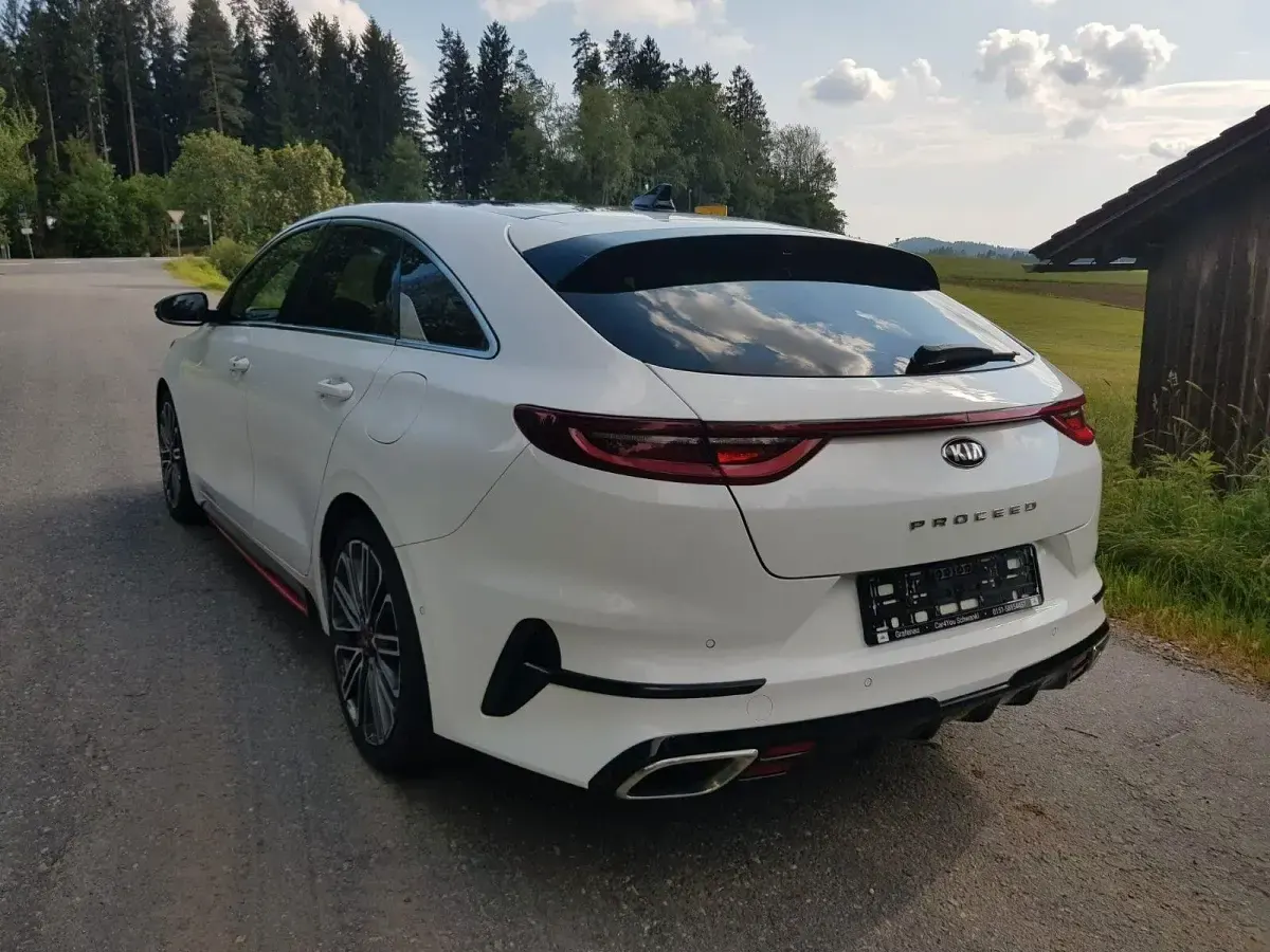 Gebraucht Kia ProCeed GT 204 PS (150 kW) 2019 Weiß Kombi