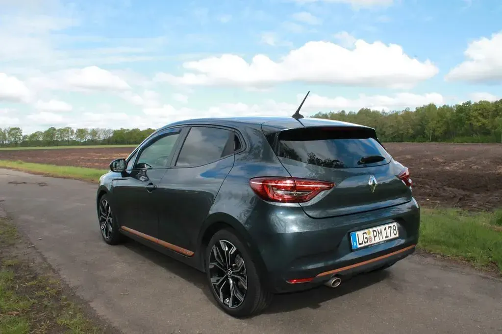 Gebraucht Renault Clio V Intens 101 PS (74 kW) 2021 Limousine