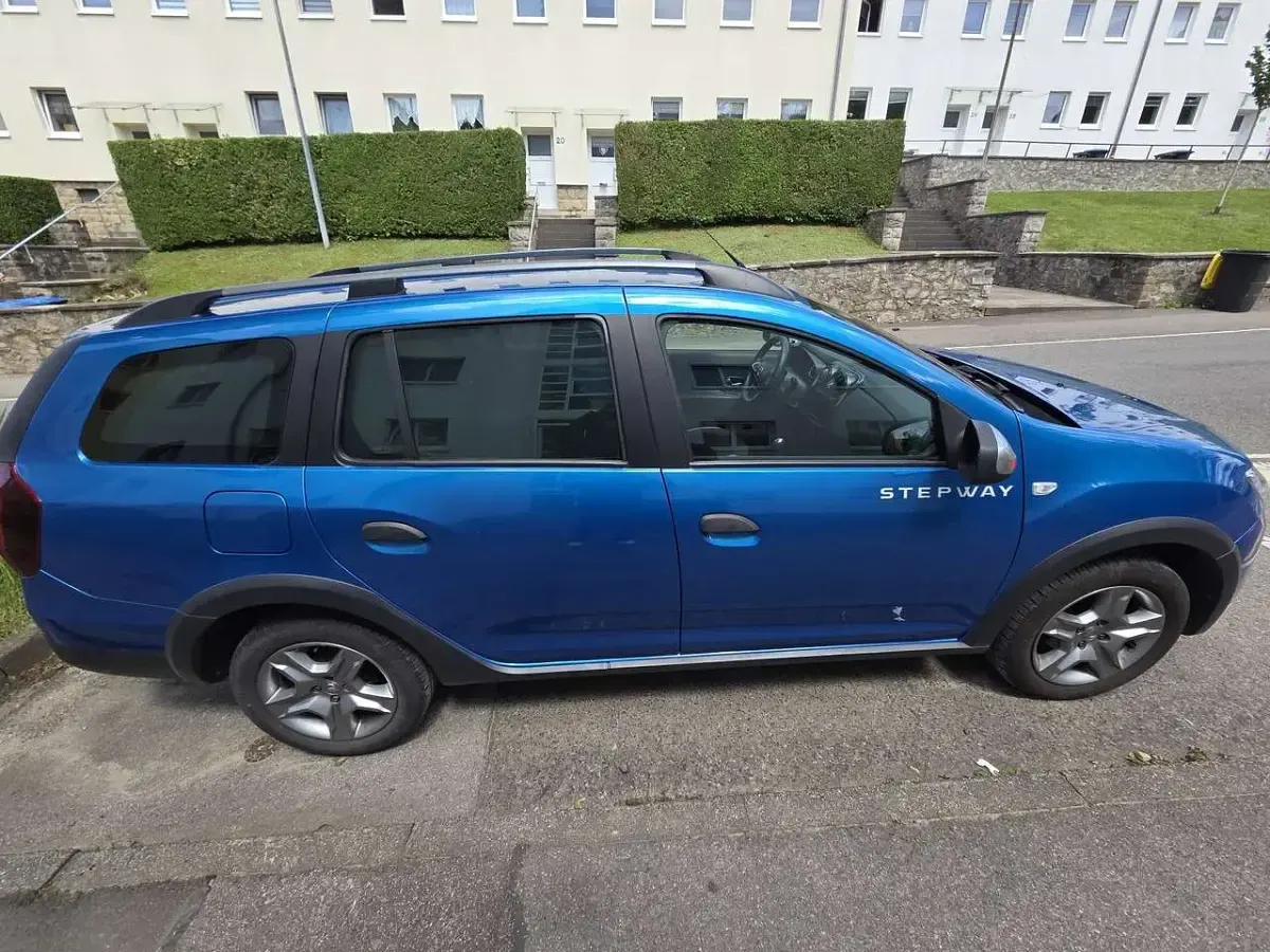 Gebraucht Dacia Logan Stepway 90 PS (66 kW) 2019 Blau Kombi