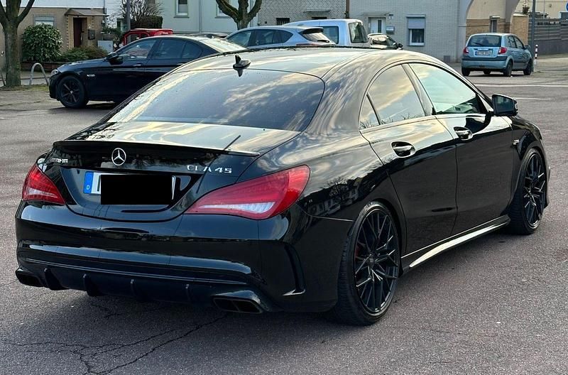 Gebraucht Mercedes CLA45 AMG AMG 381 PS (280 kW) 2015 Schwarz Coupé