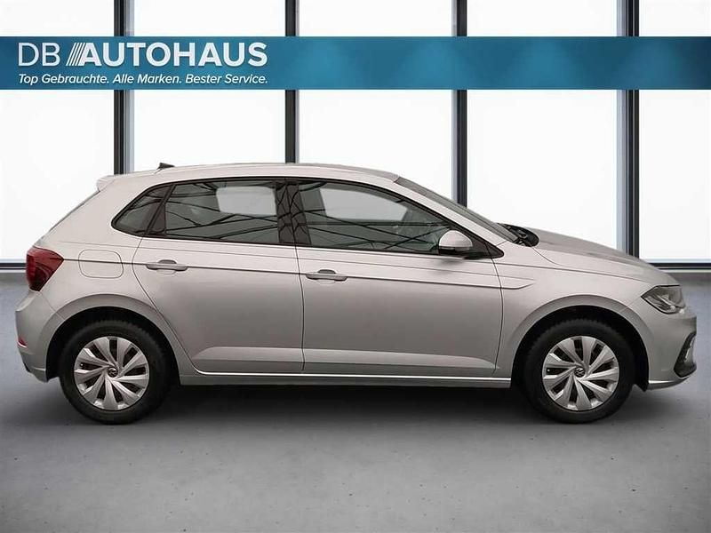 Gebraucht VW Polo Life 95 PS (69 kW) 2023 Silber Kleinwagen