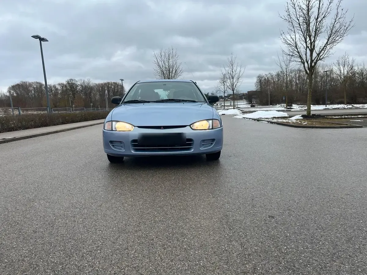 Gebraucht Mitsubishi Colt 75 PS (55 kW) 1997 Blau Kleinwagen