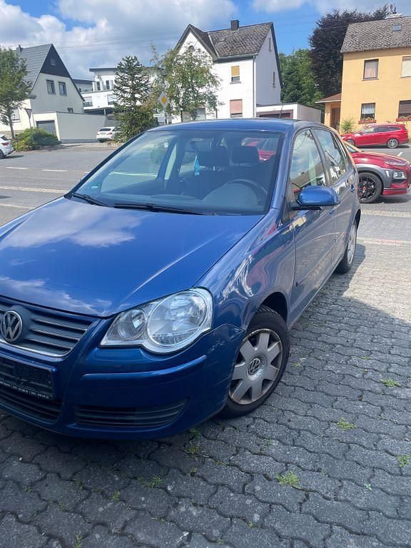 Blau Gebraucht 2006 VW Polo Goal Limousine | 950 € (Superpreis) - Bild 1/4