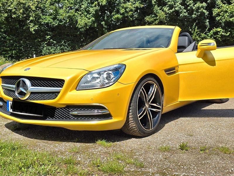 Gelb Gebraucht 2012 Mercedes SLK200 Cabrio | 16.500 € (Guter Preis) - Bild 1/4