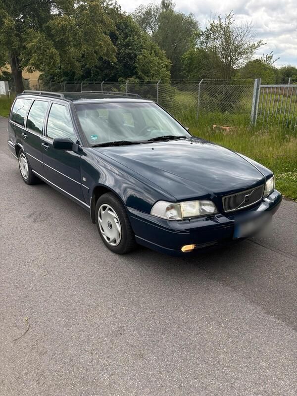 Blau Gebraucht 1998 Volvo V70 Kombi | 2.400 € (Guter Preis) - Bild 1/4