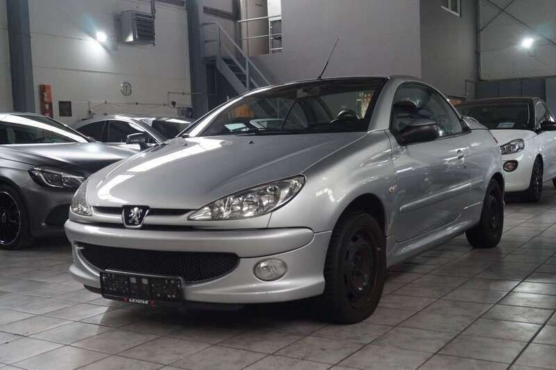 Grau Gebraucht 2005 Peugeot 206 CC Quiksilver Cabrio | 1.300 € (Guter Preis) - Bild 1/4