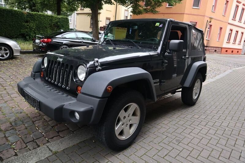Schwarz Gebraucht 2013 Jeep Wrangler Unlimited Sport SUV | 17.990 € (Superpreis) - Bild 1/4