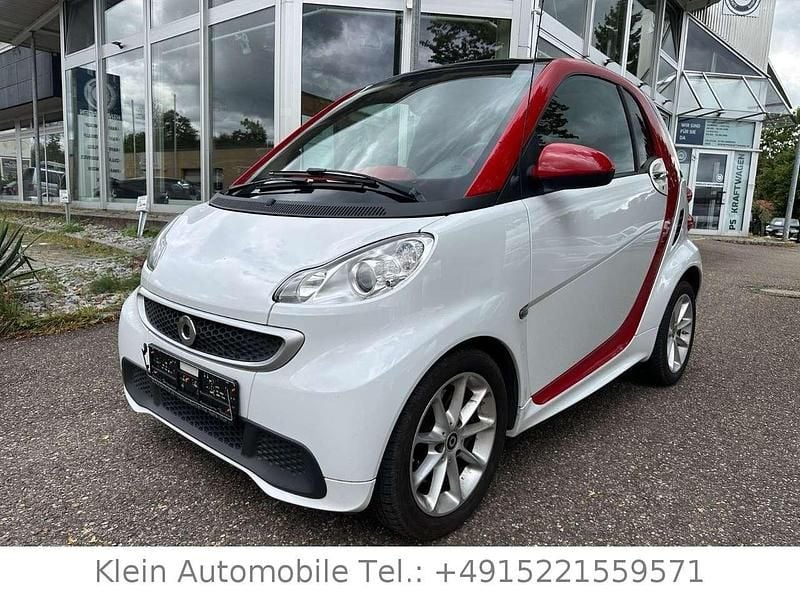 Weiß Gebraucht 2014 Smart ForTwo Coupé Passion Coupé | 5.999 € (Fairer Preis) - Bild 1/4