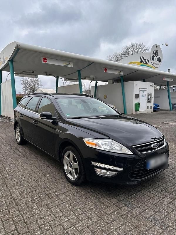 Gebraucht Ford Mondeo 160 PS (117 kW) 2013 Schwarz Kombi
