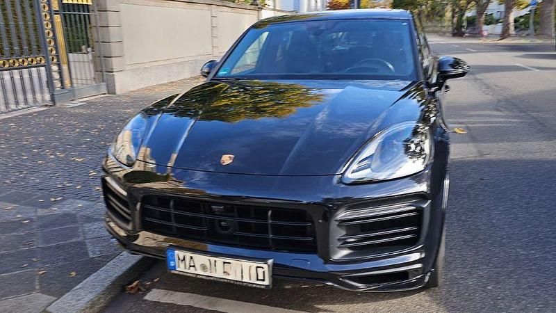 Gebraucht Porsche Cayenne 460 PS (338 kW) 2021 Schwarz SUV