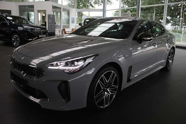 Grau Gebraucht 2020 Kia Stinger | 37.540 € (Fairer Preis) - Bild 1/1