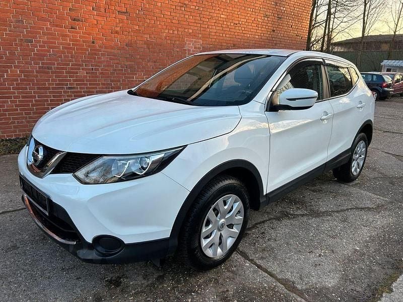 Gebraucht Nissan Qashqai Visia 116 PS (85 kW) 2015 Weiß SUV