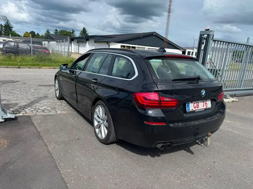 Gebraucht BMW 520 190 PS (139 kW) 2015 Schwarz Kombi