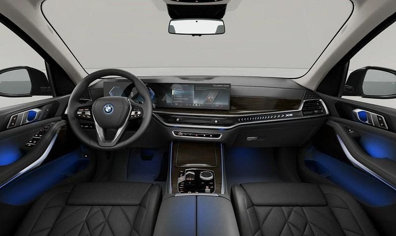 Neu BMW X5 489 PS (359 kW) 2026 Weiß SUV