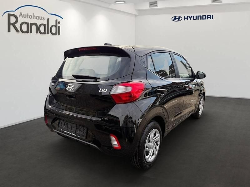 Neu Hyundai i10 Select 58 PS (42 kW) 2025 Phantom black (schwarz) Kleinwagen