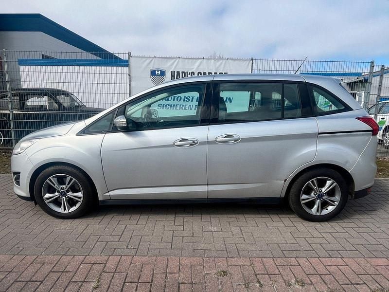 Gebraucht Ford Grand C-Max 125 PS (91 kW) 2013 Silber Van / Kleinbus