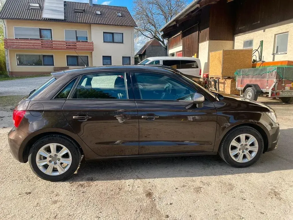 Gebraucht Audi A1 Sportback Ambition 90 PS (66 kW) 2014 Braun Kleinwagen