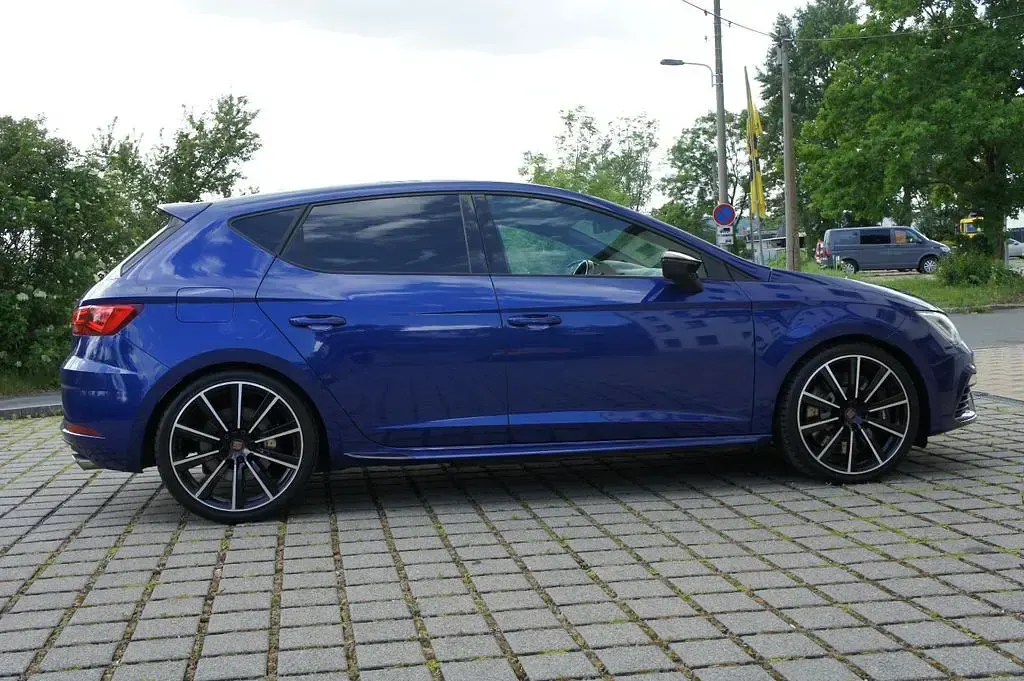 Gebraucht Cupra Leon 290 PS (213 kW) 2019 Blau Limousine