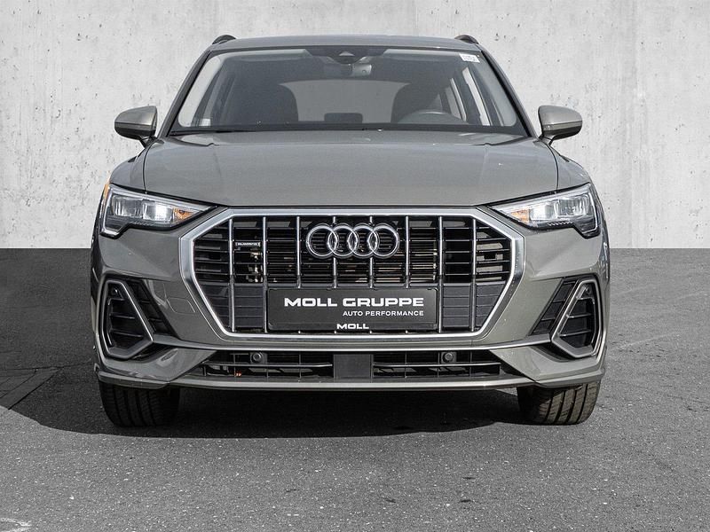 Gebraucht Audi Q3 S-Line 190 PS (139 kW) 2022 Chronosgrau (metallic) SUV