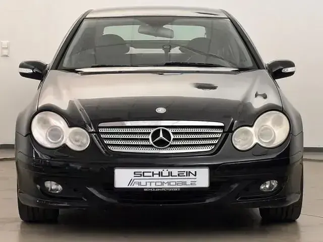Gebraucht Mercedes C200 163 PS (119 kW) 2005 Schwarz  unilack Coupé