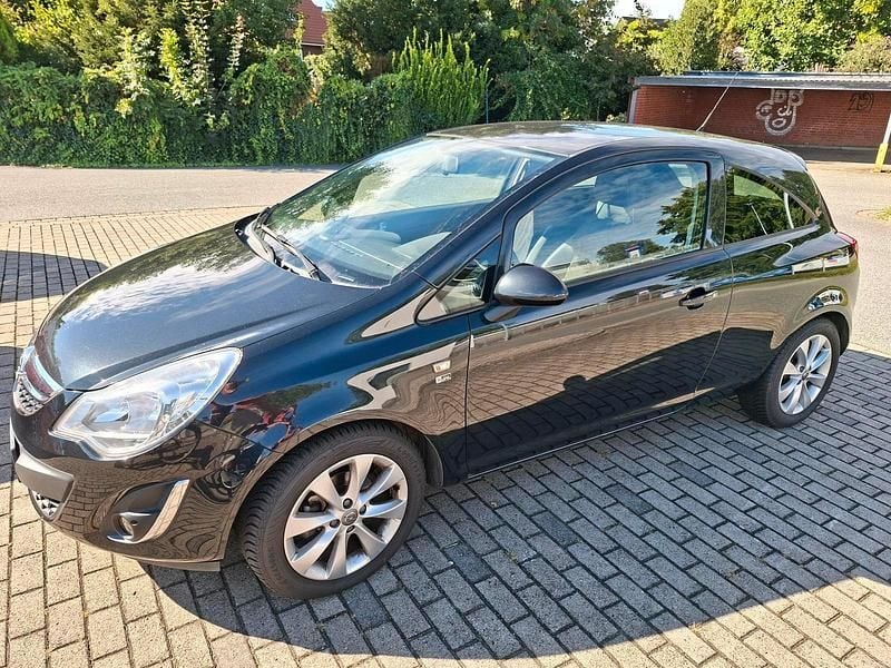 Schwarz Gebraucht 2012 Opel Corsa Edition Kleinwagen | 3.800 € (Guter Preis) - Bild 1/4