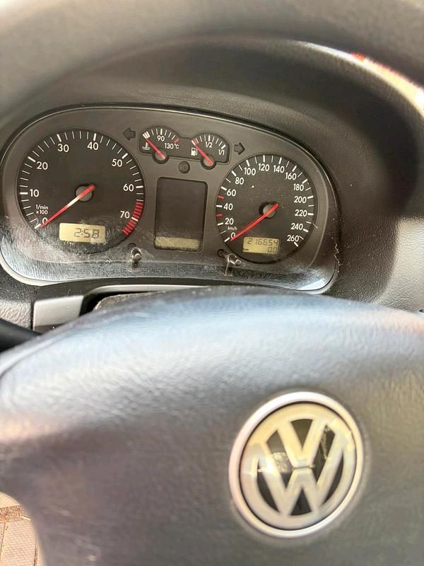 Gebraucht VW Golf III 101 PS (74 kW) 1999 Rot Limousine