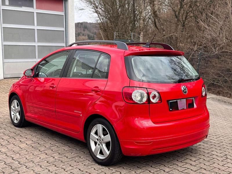 Gebraucht VW Golf VI United 122 PS (89 kW) 2008 Tornadorot Kleinwagen