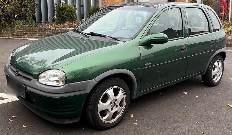 Grün Gebraucht 1996 Opel Corsa Kleinwagen | 999 € (Fairer Preis) - Bild 1/4