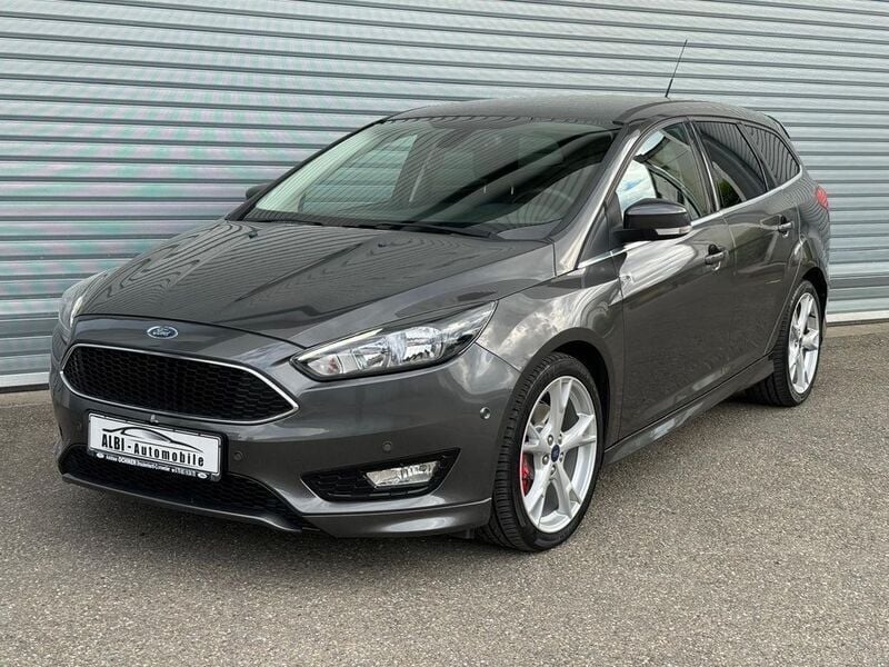 Grau Gebraucht 2015 Ford Focus Titanium Kombi | 7.999 € (Superpreis) - Bild 1/4