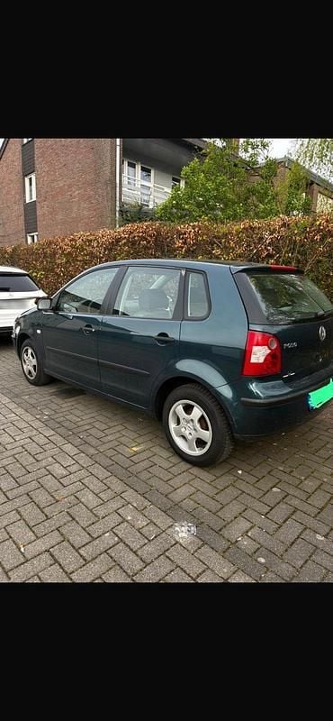 Used VW Polo 55 HP (40 kW) 2002 Green Sedan