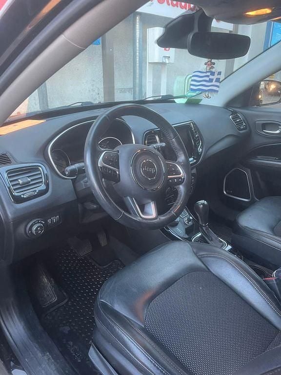 Gebraucht Jeep Compass Limited 170 PS (125 kW) 2019 Schwarz SUV