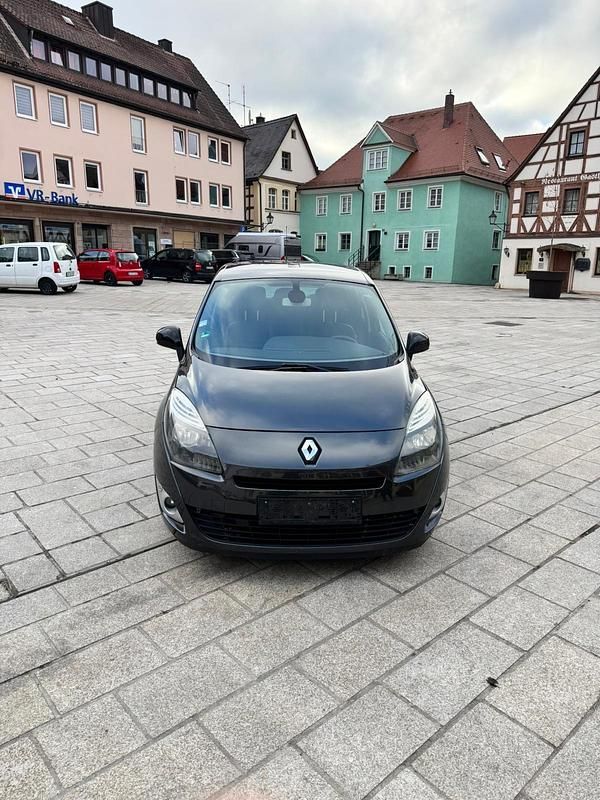 Gebraucht Renault Grand Scénic III 150 PS (110 kW) 2011 Van / Kleinbus