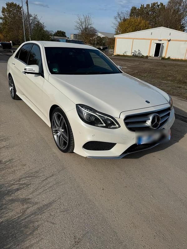 Gebraucht Mercedes E500 AMG 408 PS (300 kW) 2013 Weiß Limousine