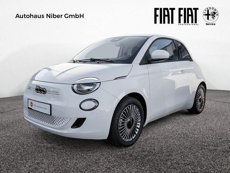 Weiß Gebraucht 2024 Fiat 500e Basis | 23.299 € (Fairer Preis) - Bild 1/4
