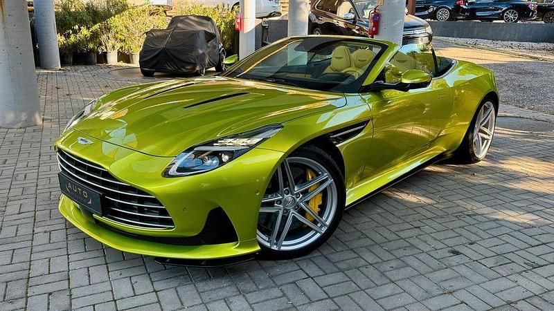 Gebraucht Aston Martin DB12 680 PS (500 kW) 2024 Grün Cabrio
