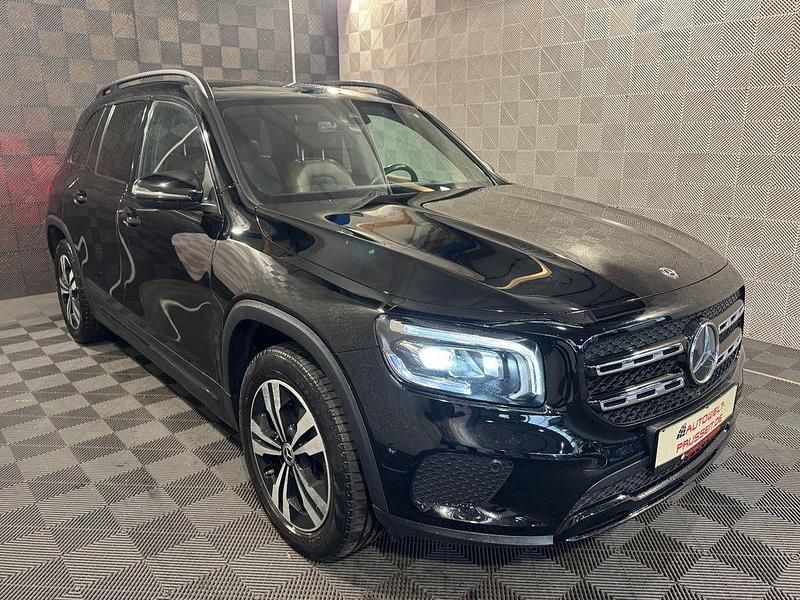 Schwarz Gebraucht 2020 Mercedes GLB200 Progressive SUV | 27.450 € (Fairer Preis) - Bild 1/4