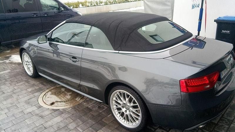 Gebraucht Audi A5 Cabriolet Ambiente 204 PS (150 kW) 2016 Grau Cabrio